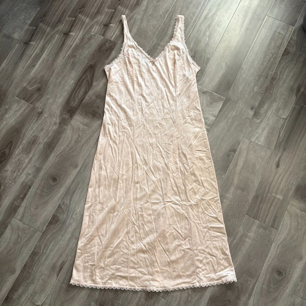 Vintage Warners Perfect Measure Full Slip 36 Tan / Dusty Pink Lace Trim 43" Long